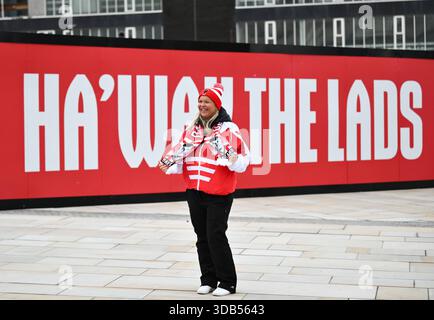 Sunderland, Großbritannien. Dezember 2025. Sunderland Fan beim Spiel der Premier League 2025/26 League zwischen Sunderland und Newcastle United FC am 14. Dezember 2025 im Stadium of Light in Sunderland, England. Quelle: SPP Sport Pressefoto. /Alamy Live News Stockfoto