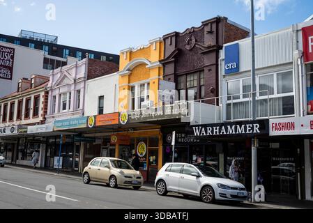 Eine Reihe von Geschäften im Stadtzentrum, Hobart, Tasmanien, Australien Stockfoto