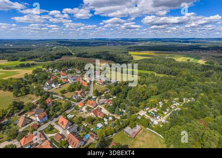 Luftaufnahme der Region um Haimendorf, einem Bezirk von Roethenbach an der Pegnitz in Mittelfranken Stockfoto