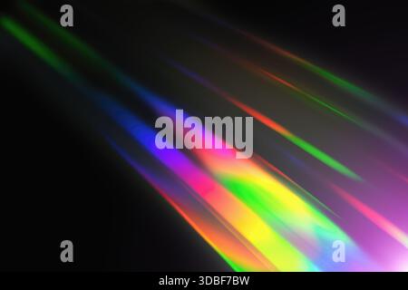 Farbverlaufslicht auf schwarzem Hintergrund - abstrakter Lichtstrahl. Stockfoto