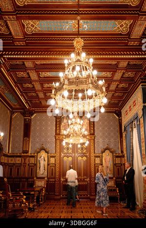 St. Stephanssaal (Szent István-terem), ein rekonstruierter zeremonieller Innenraum im Schloss Buda in Budapest, Ungarn. Stockfoto