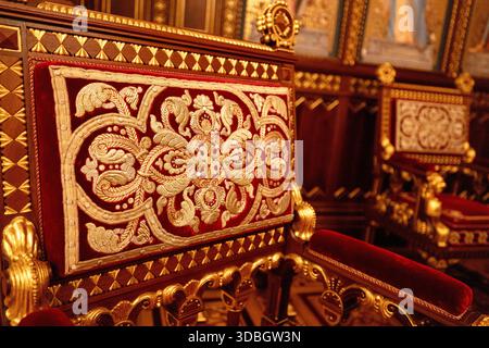 St. Stephanssaal (Szent István-terem), ein rekonstruierter zeremonieller Innenraum im Schloss Buda in Budapest, Ungarn. Stockfoto