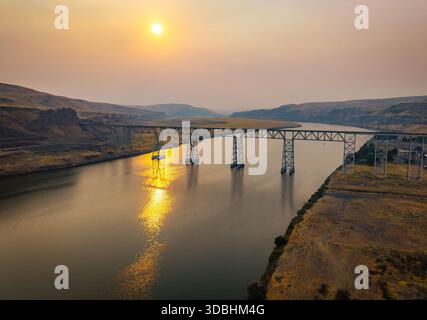 Panoramablick auf die Joso High Bridge aus der Vogelperspektive Stockfoto