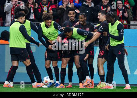 LEVERKUSEN, DEUTSCHLAND - 13. DEZEMBER 2025: - Bundesliga-Match Bayer 04 Leverkusen gegen 1.FC Köln in der BayArena. Stockfoto