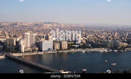 Panoramablick auf die Küste von Kairo und die Skyline der Stadt Stockfoto