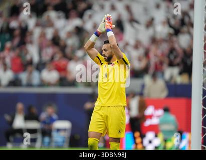 Doha, Katar. 15. Dezember 2025: Spieler des Jordan Football-Teams im Halbfinalspiel gegen Saudi Arabien im Al Bayt Stadium während der FIFA Arab Cup in Doha, Katar, am 15. Dezember 2025.Credit:Ranjith Kumar/Alamy Live News Stockfoto