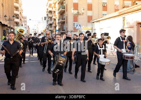 Entrada Cristiana, Vorbereitung, Musiker, Moros y Cristianos, Guardamar del Segura, Vega Baja, Costa Blanca, Alicante, Spanien, Stockfoto