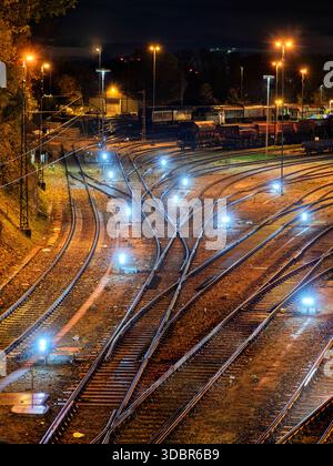 Sonnenaufgang am Augsburger Hauptbahnhof Stockfoto