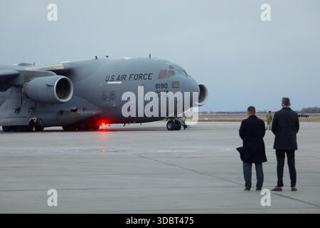 Otopeni, Rumänien - 11. März 2022: Das Militärtransportflugzeug McDonnell Douglas/Boeing C-17 Globemaster III. Stockfoto