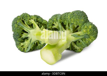 Hellgrüne Brokkoli-Köpfe zeigen ihre gesunde, lebendige Struktur, perfekt für eine nahrhafte Mahlzeit oder einen frischen Salat. Stockfoto