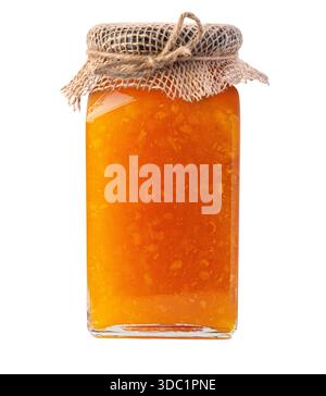 Orangenmarmelade in einem Glas mit rustikalem Sackleindeckel, transparentem Hintergrund Stockfoto