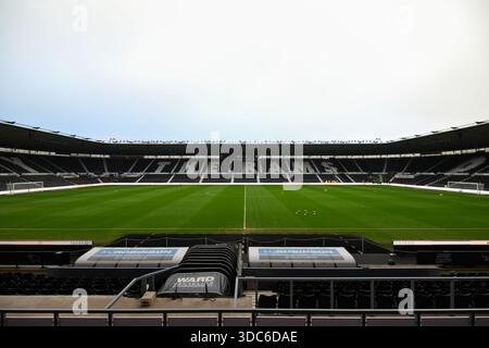 Pride Park, Derby am Samstag, den 20. Dezember 2025. Allgemeiner Blick ins Pride Park Stadium, Heimstadion von Derby County vor dem Sky Bet Championship-Spiel zwischen Derby County und Portsmouth im Pride Park, Derby am Samstag, den 20. Dezember 2025. (Foto: Jon Hobley | MI News) Credit: MI News & Sport /Alamy Live News Stockfoto