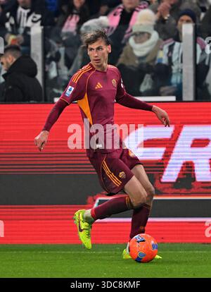 Turin, Italien. Dezember 2025. Jan Ziolkowki von AS Roma beim Spiel der Serie A zwischen Juventus FC und AS Roma im Allianz-Stadion am 20. Dezember 2025 in Turin. (Foto: Chris Ricco) Credit: Chris Ricco/Alamy Live News Stockfoto