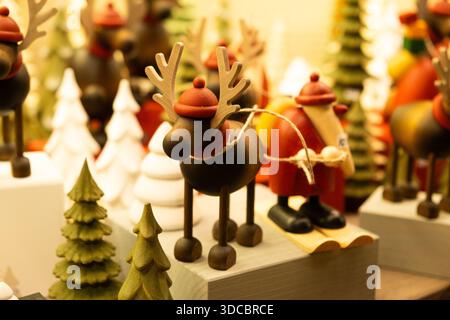 Traditionelles Österreichisches Hirschschmuck. 20. Dezember 2025, Wien, Österreich Stockfoto