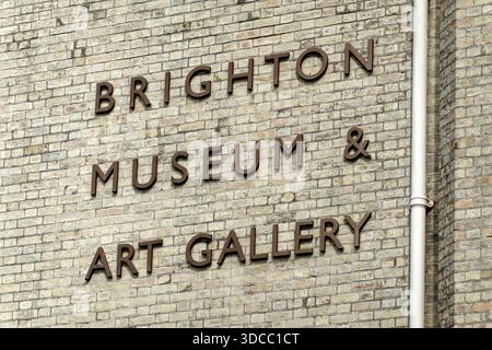 Brighton, East Sussex, England, Vereinigtes Königreich - 21. September 2025: Brighton Museum and Art Gallery in Brighton and Hove, East Sussex, England, Vereinigtes Königreich Stockfoto