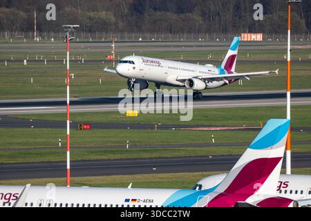 Eurowings Aircraft, auf Vorfeld und Landung, Flughafen Düsseldorf, DUS, Stockfoto
