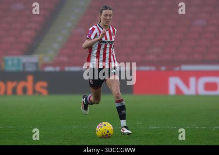 Sheffield, Großbritannien. Dezember 2025. Jess Reavill (41 Sheffield United) fährt mit dem Ball vorwärts. Sheffield United / Southampton, WSL 2, Bramall Lane, Sheffield, England, Dezember 2025. Quelle: SPP Sport Pressefoto. /Alamy Live News Stockfoto