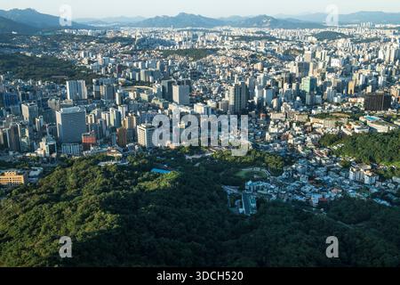 Seoul: Panoramablick von der Spitze des N Seoul Tower. Südkorea. Stockfoto