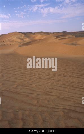 RUB'Al-Khali (leeres Viertel) grenzt an Saudi-Arabien, die Vereinigten Arabischen Emirate und den Oman. Stockfoto