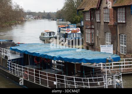 Salter's Steamers Bootsverleih und Flussrundfahrten, Themse, Oxford, Großbritannien Stockfoto