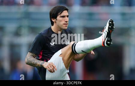 Foto Spada/LaPresse 19 Settembre 2023 - Milano , Italia - Sport, calcio - AC Milan vs Newcastle - Champions League 2023/2024 - Stadio San Siro. Nella Foto: Sandro TONALi 19. September 2023 Mailand , Italien - Sport, calcio - AC Milan vs Newcastle Champions League 2023/2024 - San Siro Stadium. Auf dem Bild: Sandro TONALi Stockfoto