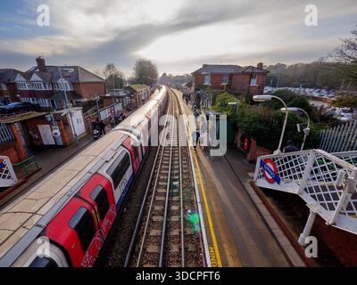 Londoner U-Bahn-Station TFL auf der Central Line in Epping Station, Essex, Großbritannien Stockfoto