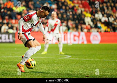 Alvaro Garcia während des LaLiga EA SPORTSPIELS zwischen Rayo Vallecano und Real Betis Balompie (Maciej Rogowski/Ball Raw Bilder) Stockfoto