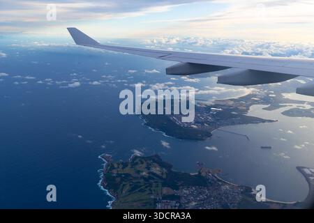 Eine Flügelspitze aus der Vogelperspektive von Sydney, Australien, aus einem kommerziellen Passagierjet. Stockfoto