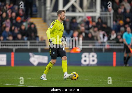Luton, Großbritannien. Dezember 2025. Will Norris (50) von Wycombe Wanderers während des Spiels der Sky Bet League 1 zwischen Luton Town und Wycombe Wanderers in der Kenilworth Road, Luton, England am 26. Dezember 2025. Foto: David Horn. Quelle: Prime Media Images/Alamy Live News Stockfoto