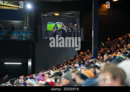 Luton, Großbritannien. Dezember 2025. Luton Town Fans beim Spiel der Sky Bet League 1 zwischen Luton Town und Wycombe Wanderers in der Kenilworth Road, Luton, England am 26. Dezember 2025. Foto: David Horn. Quelle: Prime Media Images/Alamy Live News Stockfoto