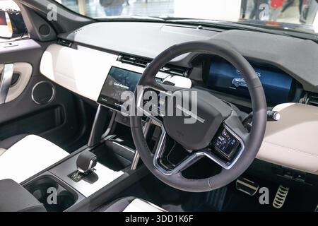 Land Rover Discovery Sport Dynamic SE 2024 Interior. London, Vereinigtes Königreich, 17. Februar 2024 Stockfoto