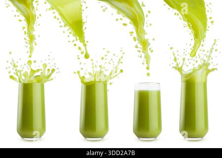 Frische grüne Gemüsesäfte, die mit dynamischen Spritzern in Gläser fließen, Tropfen fliegen, isoliert. Set mit vier Gläsern. Gesundes Bio-Getränk für Design Stockfoto