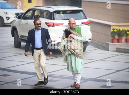 NEW DELHI, INDIEN - 27. DEZEMBER: Abhishek Singhvi, der hochrangige Kongressvorsitzende, kommt am 27. Dezember 2025 in New Delhi, Indien, an der CWC-Sitzung im AICC-Hauptquartier in Indira Bhawan Teil. Foto: Sitzung des Arbeitsausschusses des Kongresses Sanchit Khanna/Hindustan Times Stockfoto