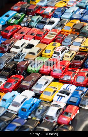 Reihe von Modellautos Stockfoto