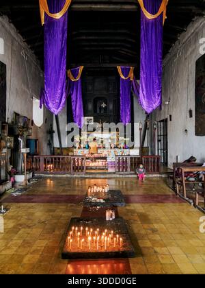 Capilla del Calvario, Innenraum, Chichicastenango, Departement El Quiche, Guatemala Stockfoto