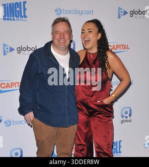 ANT Payne und Lydia Rodford beim Capital's Jingle Bell Ball mit Barclaycard, Tag 1, O2 Arena Greenwich, Peninsula Square, Samstag, den 06. Dezember Stockfoto