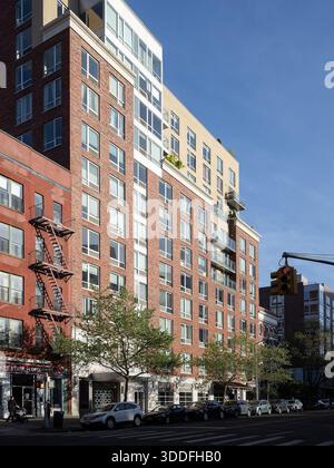 Modernes Apartmentgebäude in Harlem Stockfoto