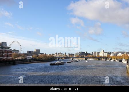 London, Großbritannien - 23. November 2025: Stockfoto