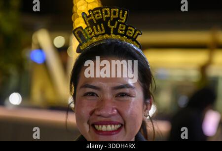 2026 NEUJAHRSFEIERN IN DOHA 2026 NEUJAHRSFEIERN IN DOHA am 1. Januar 2026 feiern die Menschen das Neujahrsfest auf dem Lusail Boulevard in Doha, Katar. DOHA Katar Copyright: XNoushadxThekkayilx DOHA Katar Copyright: XIMAGO/NoushadxThekkayilx imago images 1070820099 Stockfoto