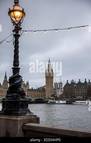 Blick auf den Palast von Westminster Stockfoto