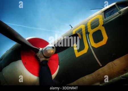 Oldtimer-Flugzeug aus dem Zweiten Weltkrieg aus der MAPS Museum Sammlung Stockfoto