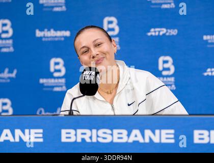 Brisbane, Qld, Australien. Januar 2026. AMANDA ANISIMOVA aus den Vereinigten Staaten spricht während einer Pressekonferenz vor der Brisbane International vor den Medien. (Kreditbild: © Stephane Thomas/ZUMA Press Wire) NUR REDAKTIONELLE VERWENDUNG! Nicht für kommerzielle ZWECKE! Quelle: ZUMA Press, Inc./Alamy Live News Stockfoto