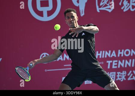 Hongkong, Hongkong. Januar 2026. Michael Mmoh, ein US-amerikanischer Tennisspieler, während eines Spiels bei den Hong Kong Tennis Open am 4. Januar 2026 in Hongkong. (Foto: Kobe Li/Nexpher Images/SIPA USA) Credit: SIPA USA/Alamy Live News Stockfoto