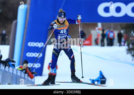Cermis, Italien. Januar 2026. © Pierre Teyssot/MAXPPP ; Tour de Ski 2026 Skilanglauf-Weltmeisterschaft. Cermis, Italien am 4. Januar 2026. Letzter Aufstieg auf der Alpe Cermis, in Aktion, Laurence Didierlaurent (FRA) © Pierre Teyssot/Maxppp Credit: MAXPPP/Alamy Live News Stockfoto