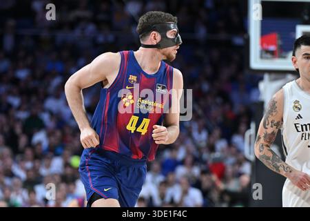 Madrid, Spanien. Januar 2026. Joel Parra vom FC Barcelona wurde während des Liga Endesa ACB Spiels zwischen Real Madrid und FC Barcelona in der Movistar Arena gezeigt. FC Barcelona Sieg 100-105 Credit: SOPA Images Limited/Alamy Live News Stockfoto