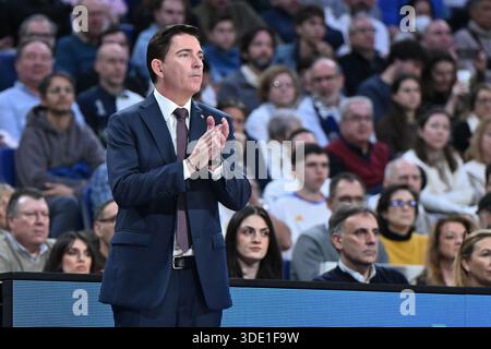Madrid, Spanien. Januar 2026. Xavi Pascual vom FC Barcelona wurde während des Liga Endesa ACB Spiels zwischen Real Madrid und FC Barcelona in der Movistar Arena gesehen. FC Barcelona Sieg 100-105 Credit: SOPA Images Limited/Alamy Live News Stockfoto