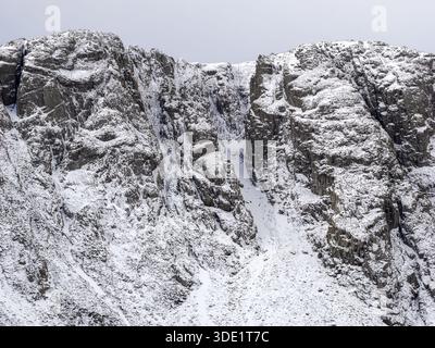 Winterschnee, Yr Eryri National Park, Nordwales, Januar 2026 Stockfoto