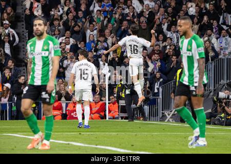 Madrid, Spanien. Januar 2026. Gonzalo Garcia von Real Madrid feiert. Während des EA SPORTS La Liga 2025-2026 Spiel zwischen Real Madrid und Real Betis im Santiago Bernabéu Stadion. Endergebnis: Real Madrid 5-1 Real Betis. Quelle: D. Canales Carvajal/Alamy Live News Stockfoto