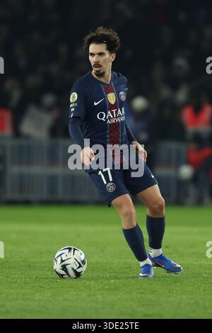 Paris, Frankreich. Januar 2026. FBL-FRA-LIGUE1-Paris Saint Germain - Paris FC Vitinha (Paris Saint-Germain) während des französischen L1-Fußballspiels zwischen Paris Saint Germain (PSG) und Paris FC im Parc des Princes am 4. Januar 2026 in Paris Frankreich Credit: HMB Media/Alamy Live News Stockfoto