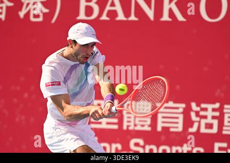 Nuno Borges, ein portugiesischer Tennisspieler, während eines Spiels bei den Hong Kong Tennis Open (WTA 250) am 5. Januar 2026 in Hongkong. (Foto: Kobe Li/Nexpher Images/SIPA USA) Credit: SIPA USA/Alamy Live News Stockfoto
